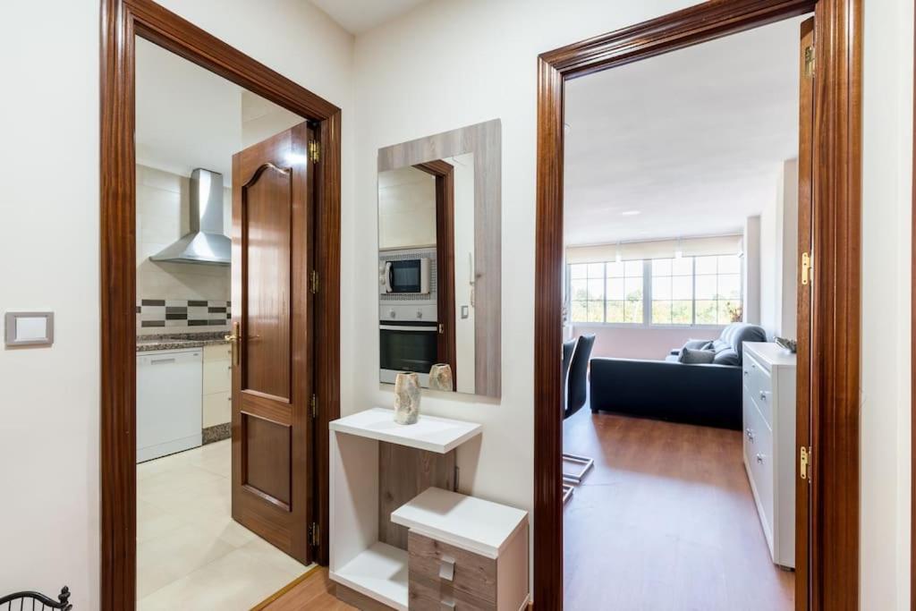 Miraflores Luxury Suites Sevilla Bagian luar foto
