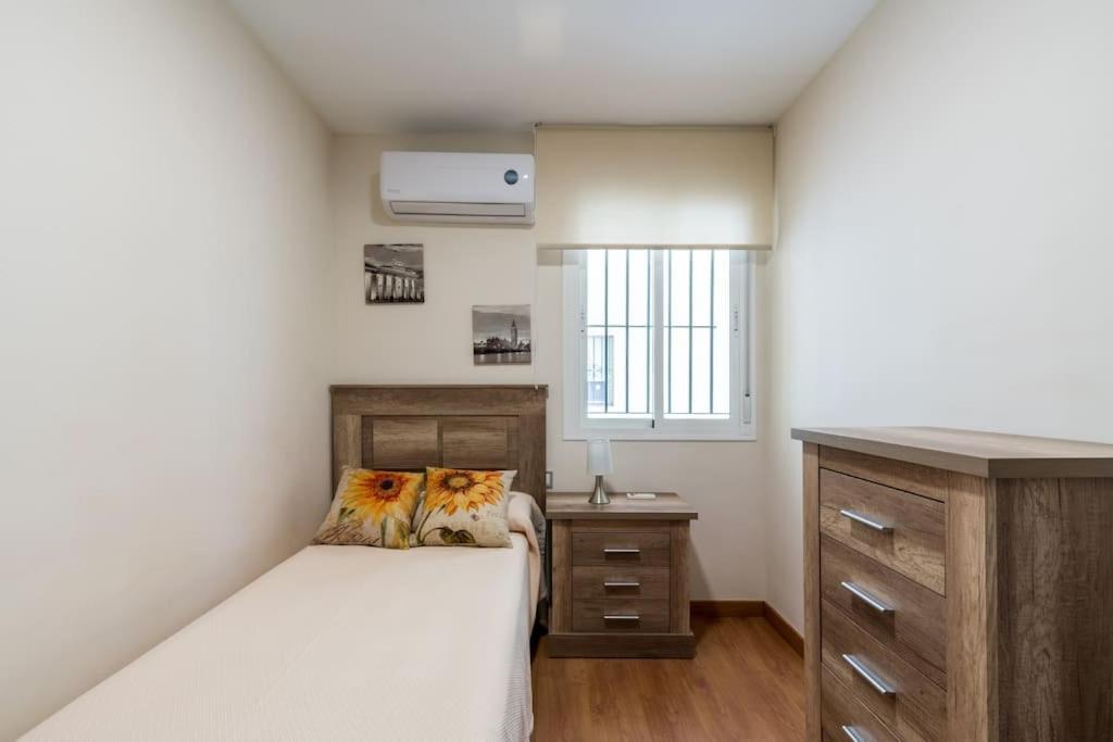 Miraflores Luxury Suites Sevilla Bagian luar foto