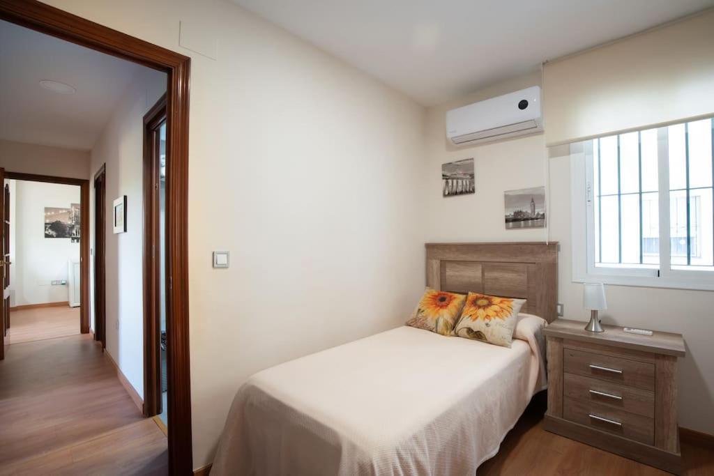 Miraflores Luxury Suites Sevilla Bagian luar foto