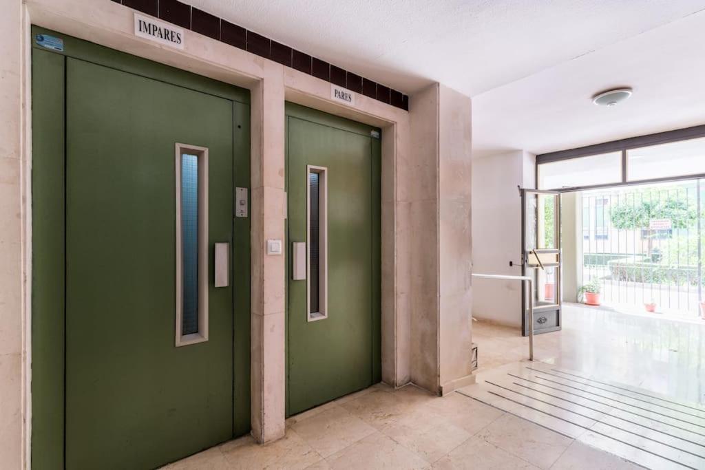 Miraflores Luxury Suites Sevilla Bagian luar foto