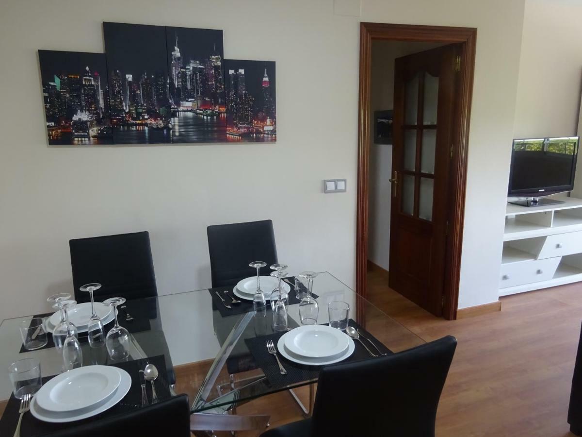 Miraflores Luxury Suites Sevilla Bagian luar foto